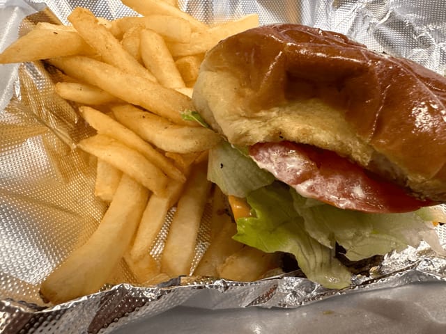 CHEESEBURGER.
